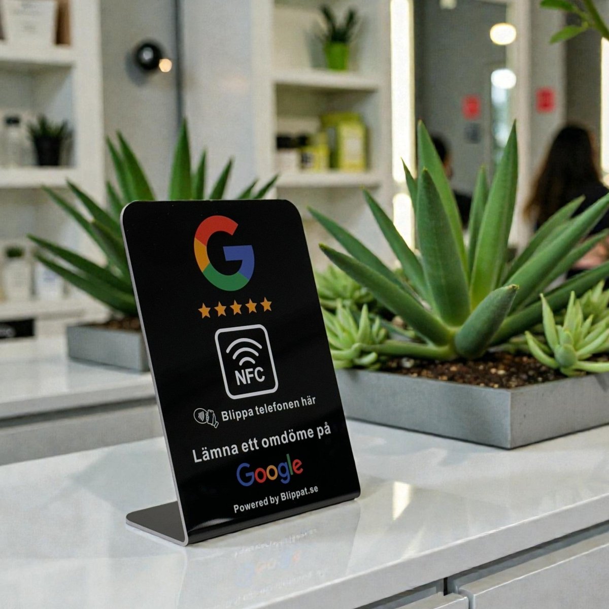 Google skylt stående svart färg